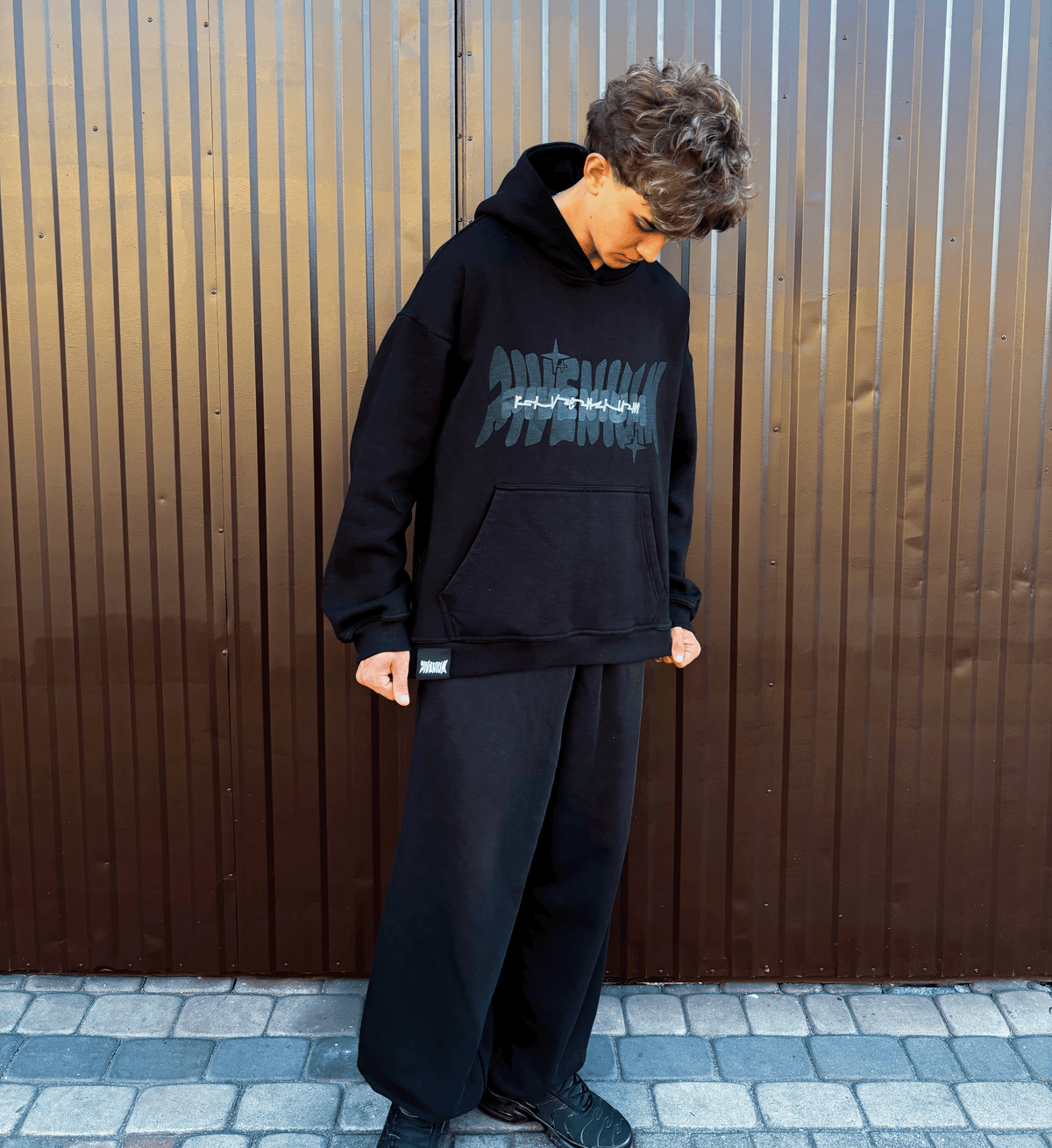 BLACK RIVENIUM HOODIE [PRE-ORDER]