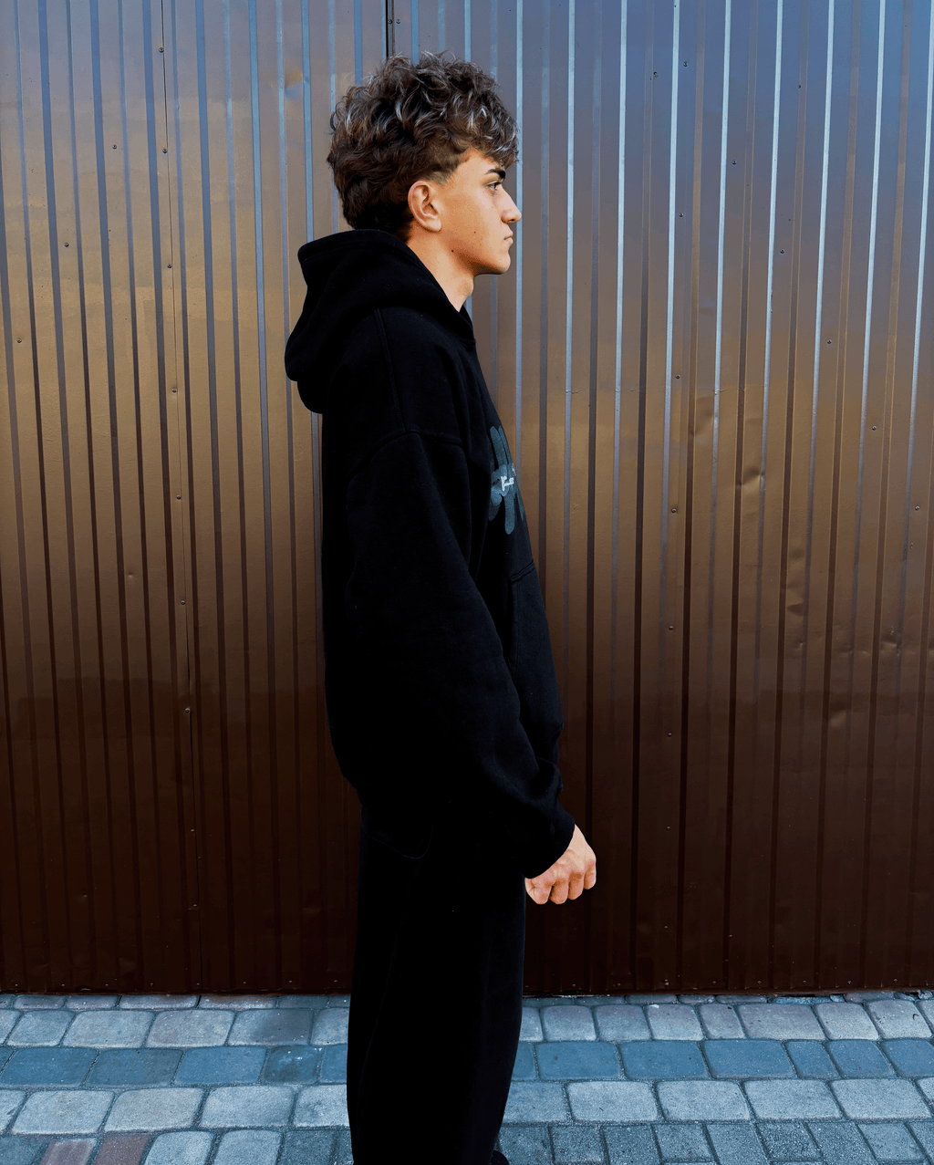 BLACK RIVENIUM HOODIE [PRE-ORDER]